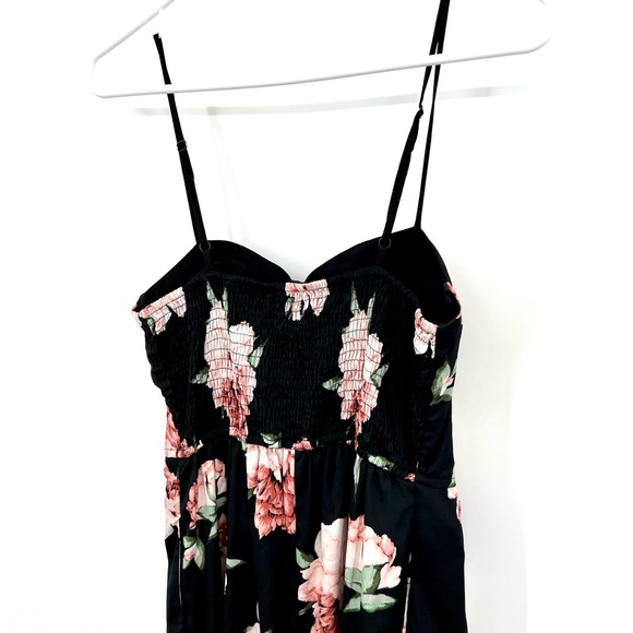 Floral Romper - Picture 14 of 16